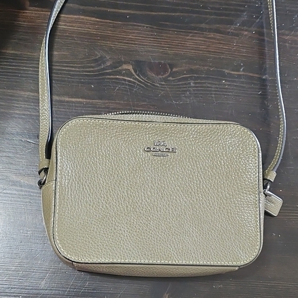 Coach Olive Leather Shoulder Bag - Picture 1 of 4